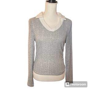 NWOT Women's Collared V-Neck Ribbed Sweater Size M